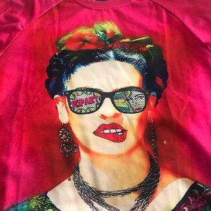 Long sleeve Frida t-shirt.  Hot pink